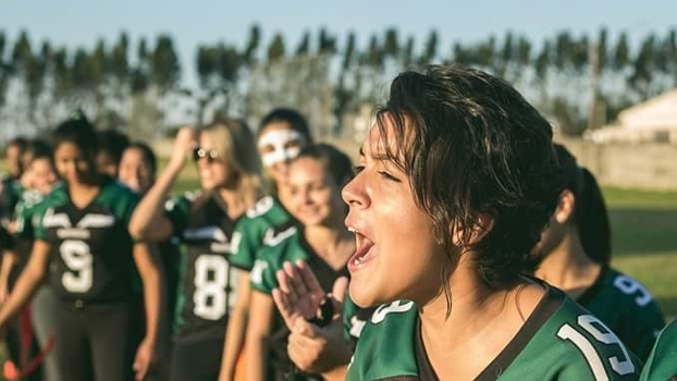 Sexo frágil? Mulheres aderem ao futebol americano e garantem: ‘Somos tão táticas e técnicas quanto eles’