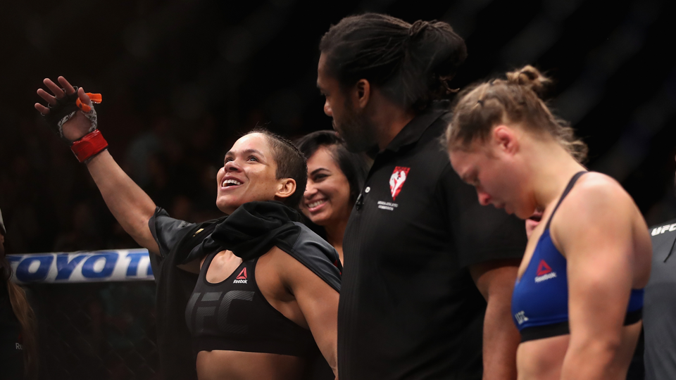 Nocaute, Ano Novo… A segunda-feira de Amanda Nunes e Ronda Rousey