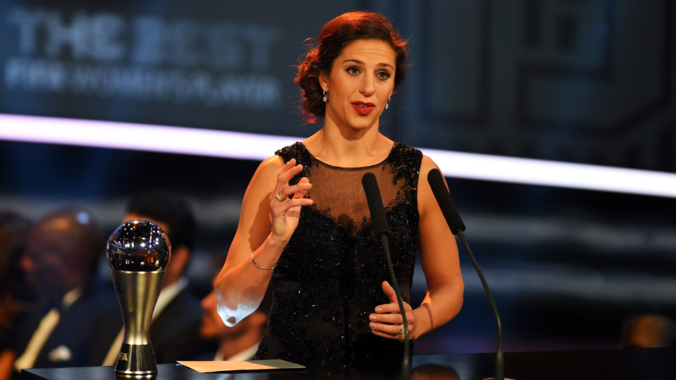 Foi justo Carli Lloyd vencer o prêmio FIFA de melhor jogadora do mundo?