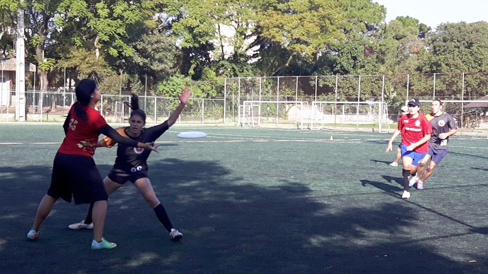 ultimate-frisbee