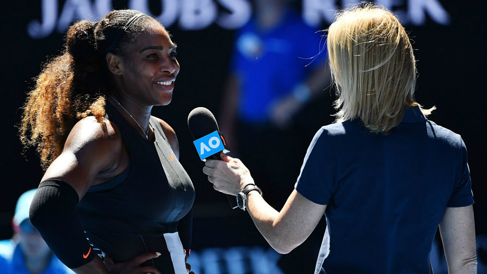 Serena Williams exige desculpas de jornalista e mita até na entrevista coletiva