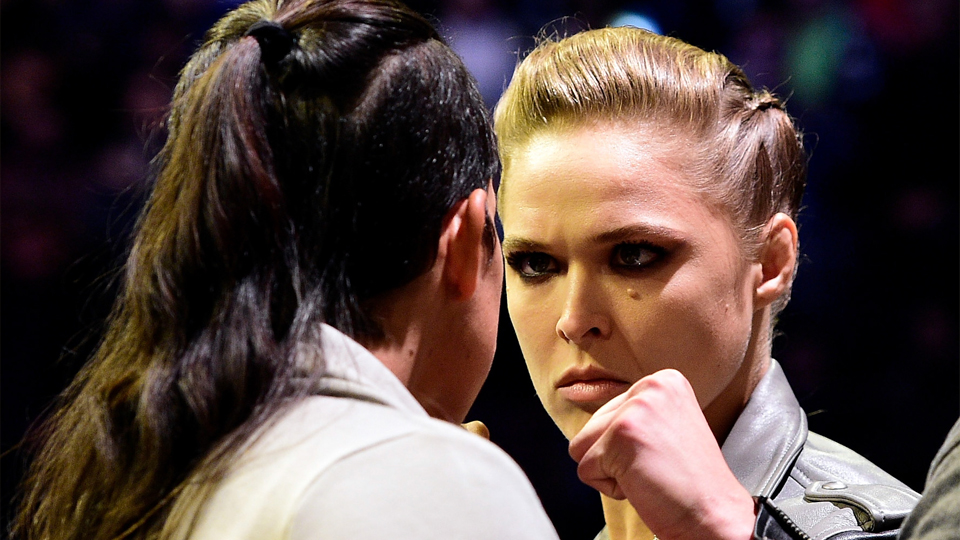 Após seguidas provocações, Amanda Nunes pede desculpas a Ronda Rousey na semana do aniversário da ex-campeã