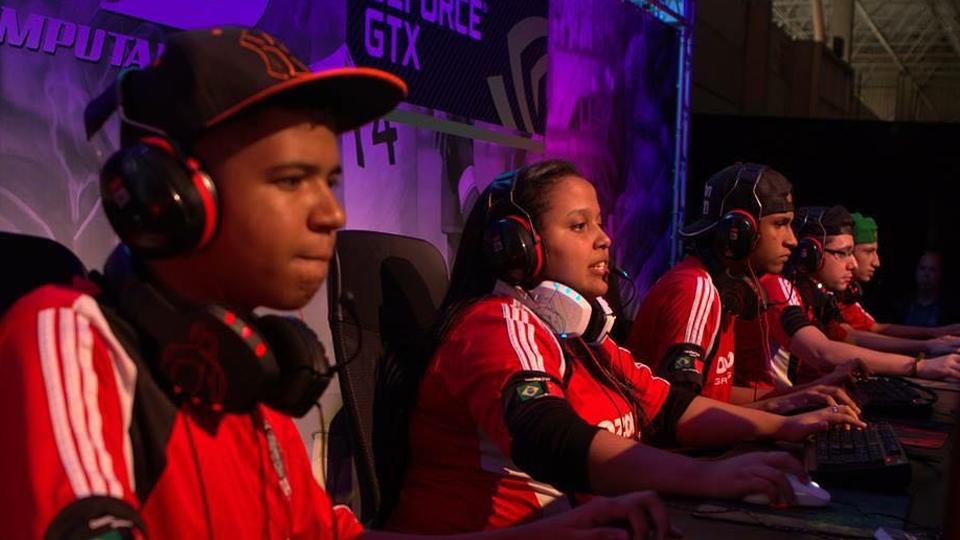 Mesmo apaixonadas por eSports, as mulheres ainda são minoria em competições e lutam para conquistar espaço