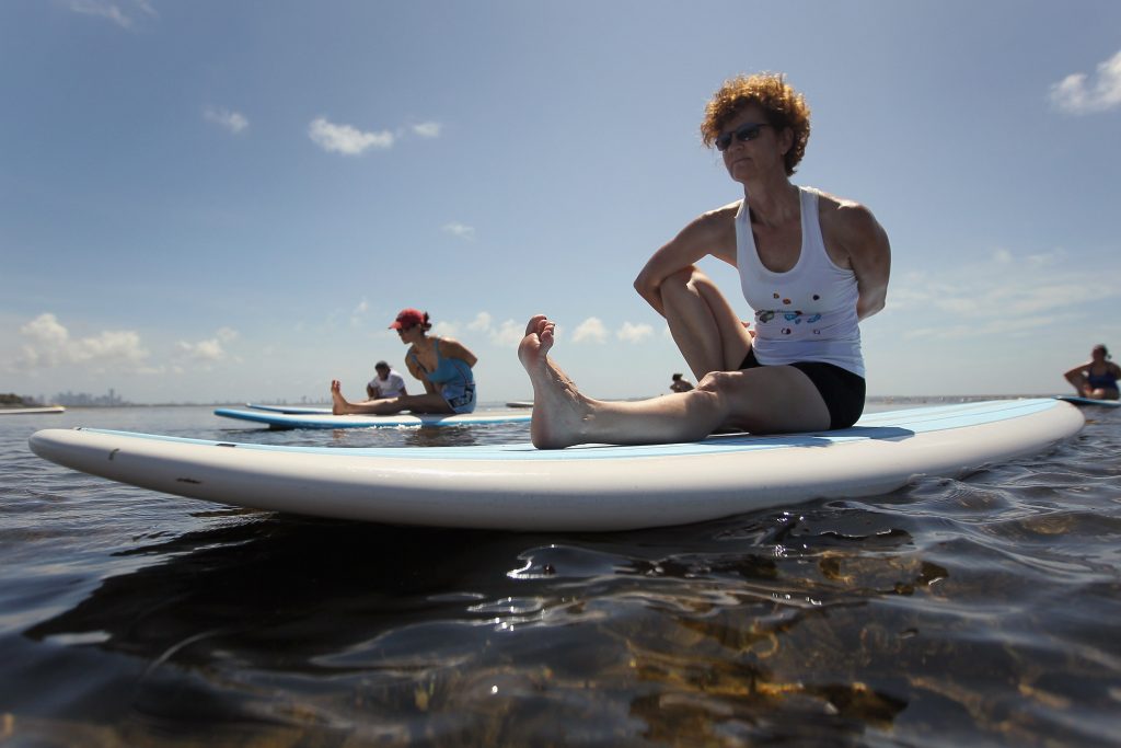 Para todas as idades, a yoga é muito benéfica para a circulação (Getty Images)