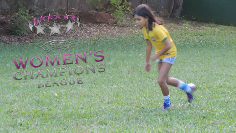 É preciso persistência para ser jogadora profissional de futebol feminino e para assisti-lo também