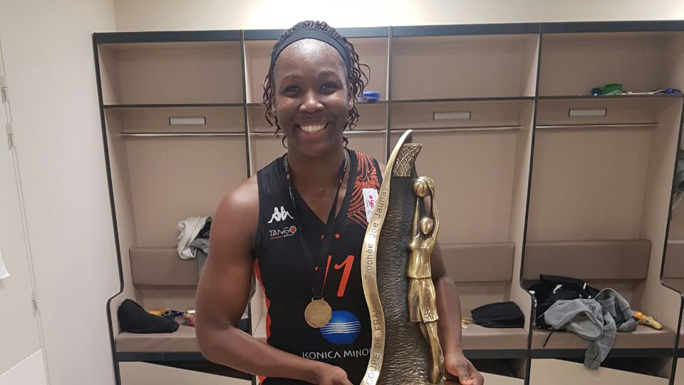 Campeã e MVP da final da Copa da França de basquete, Clarissa dos Santos se prepara para voltar à WNBA