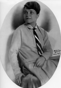 (GERMANY OUT) Szabo, Herma - Figure skater, Austria*22.02.1902-07.05.1986+Portait with tie and short hair - 1926- Photographer: Franz L?wy- Published by: 'Berliner Morgenpost' 16.12.1926Vintage property of ullstein bild (Photo by Franz Loewy/ullstein bild via Getty Images)