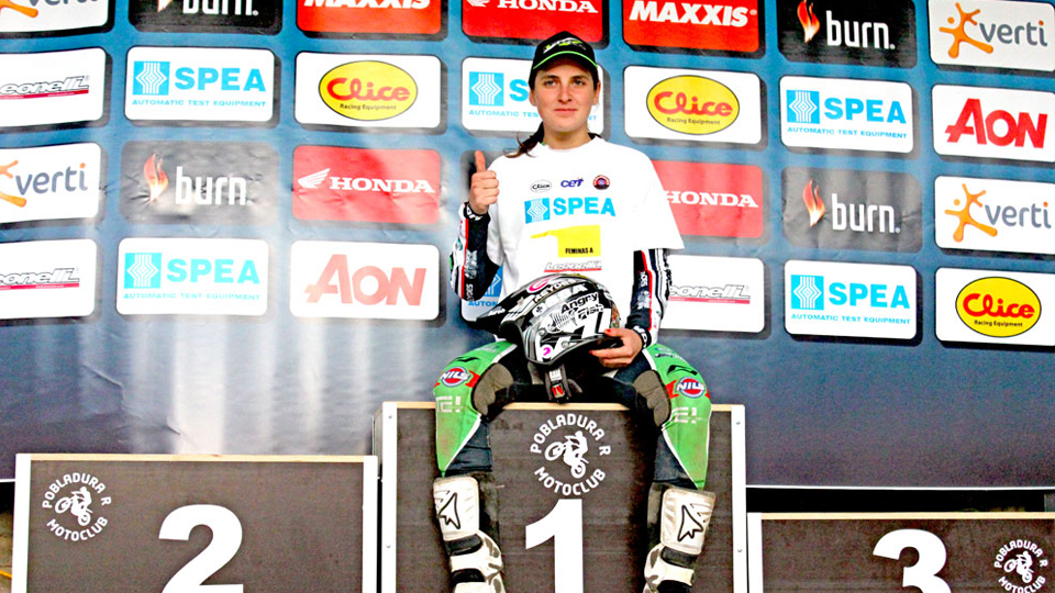 ‘Ser a única mulher no Hard Enduro pode servir de exemplo para outras meninas’, diz motociclista Sandra Gómez