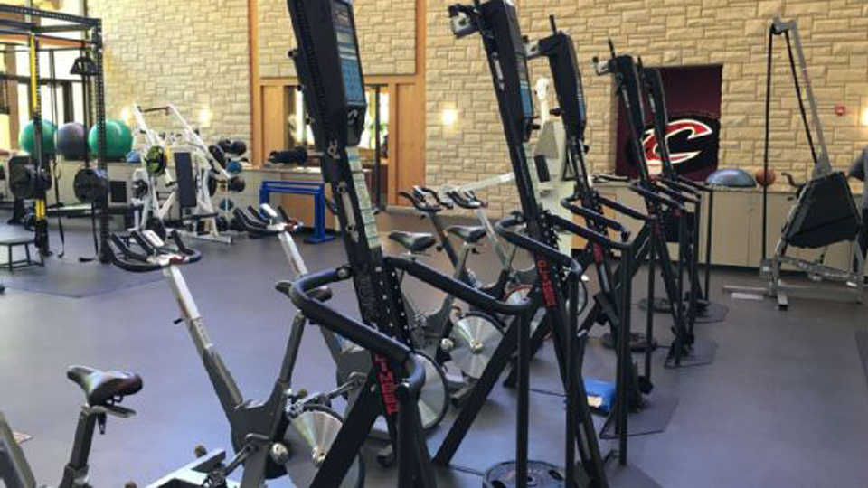 Conheça a máquina de exercícios que trabalha o corpo inteiro e se tornou a queridinha de celebridades e jogadores da NBA