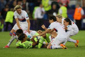CARDIFF, WALES - JUNE 01: Goalkeeper Sarah Bouhaddi of Olympique Lyonnais celebrates victory after the penalty shoot out in the UEFA Women's Champions League Final between Lyon and Paris Saint Germain on June 1, 2017 in Cardiff, Wales. (Photo by Matthew Ashton - AMA/Getty Images)