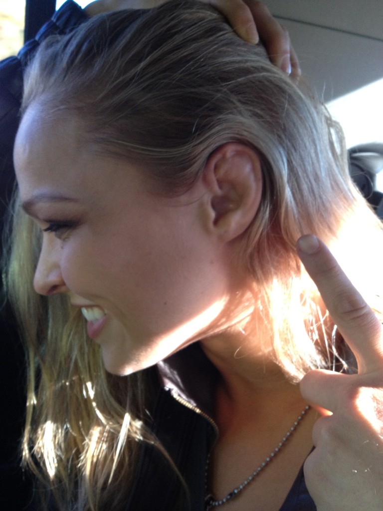 Ronda Rousey ear. (Foto por: TitoCouture)