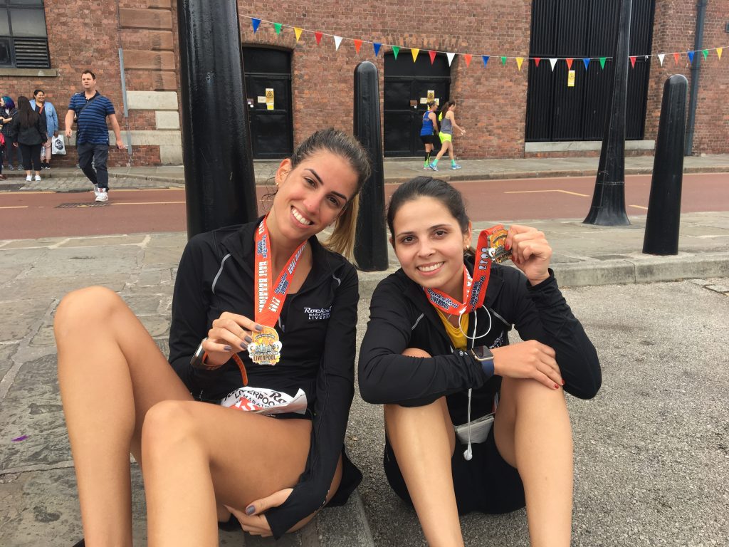 Má Long e Paty Palhares depois de completar a Meira Maratona abaixo de 2 horas!