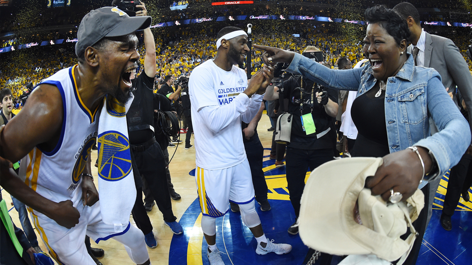 Uma mulher chamada Wanda: mãe de Kevin Durant é a grande responsável pelo sucesso do MVP das finais da NBA